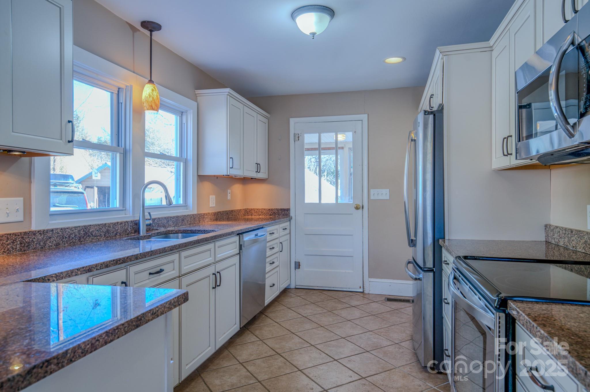 302 Wilson Avenue Swannanoa NC 28778