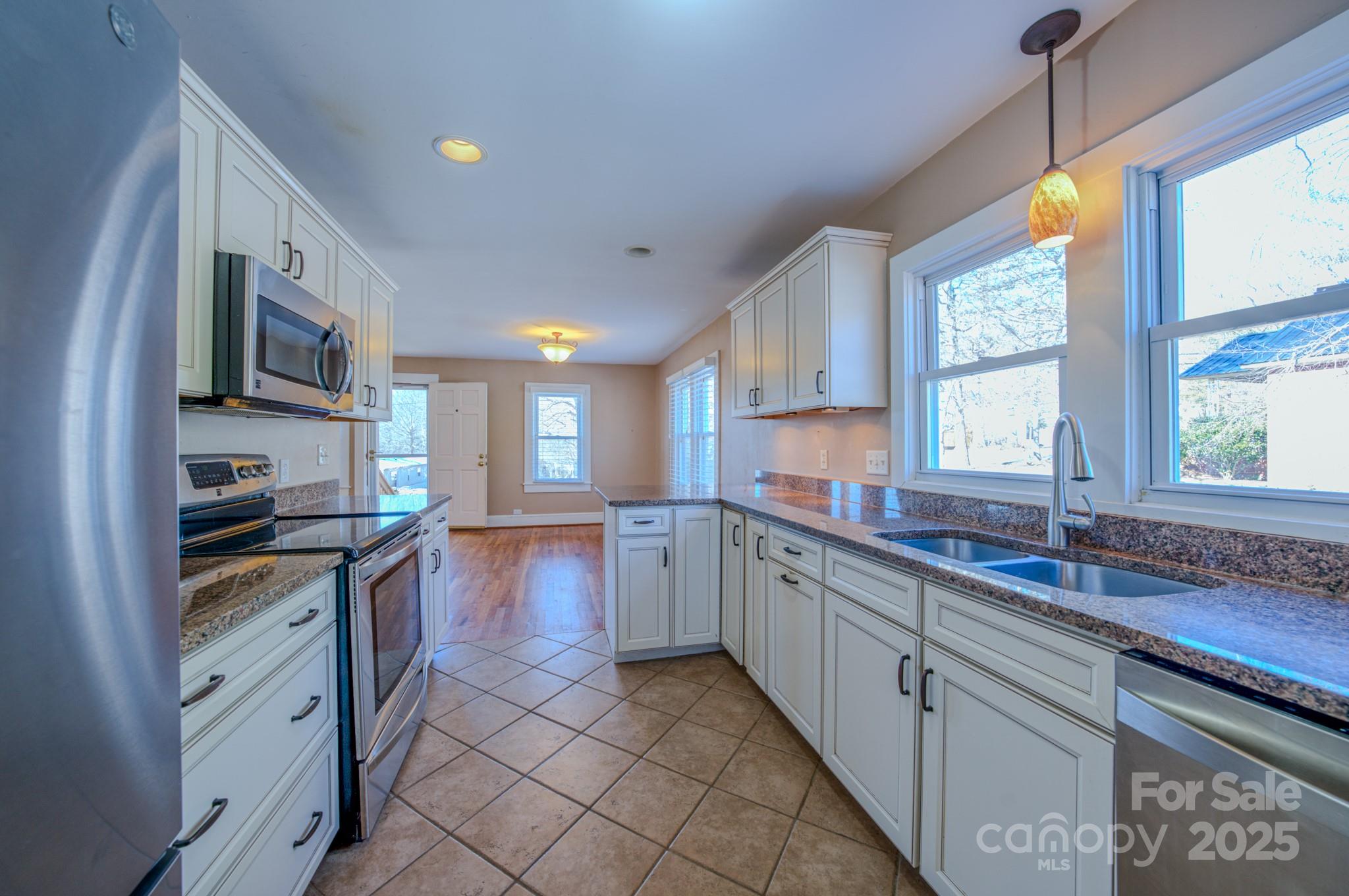 302 Wilson Avenue Swannanoa NC 28778