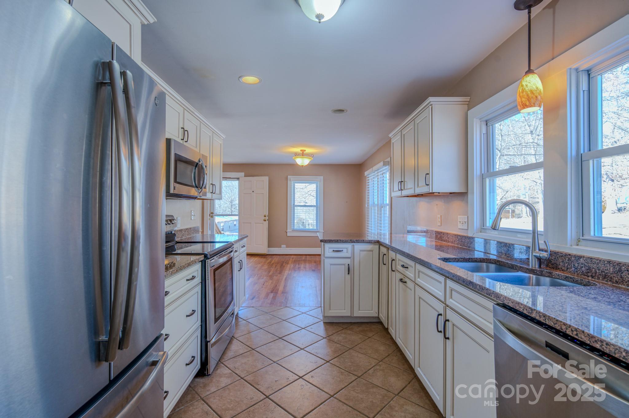 302 Wilson Avenue Swannanoa NC 28778