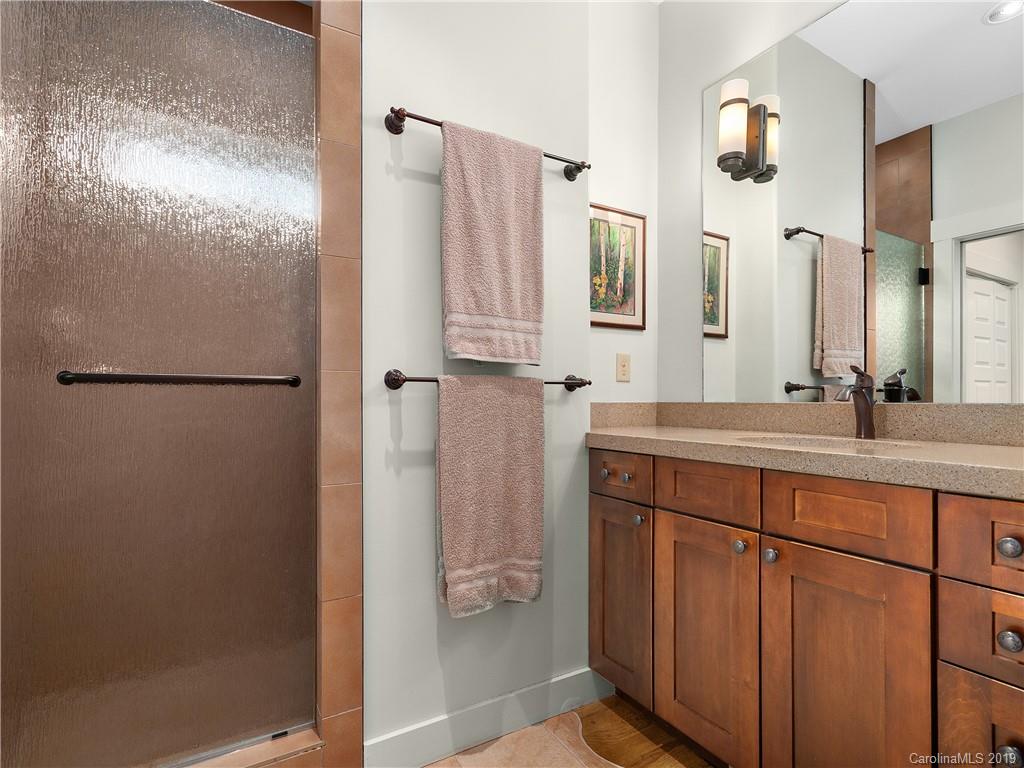 22 Hibriten Drive Asheville NC 28801