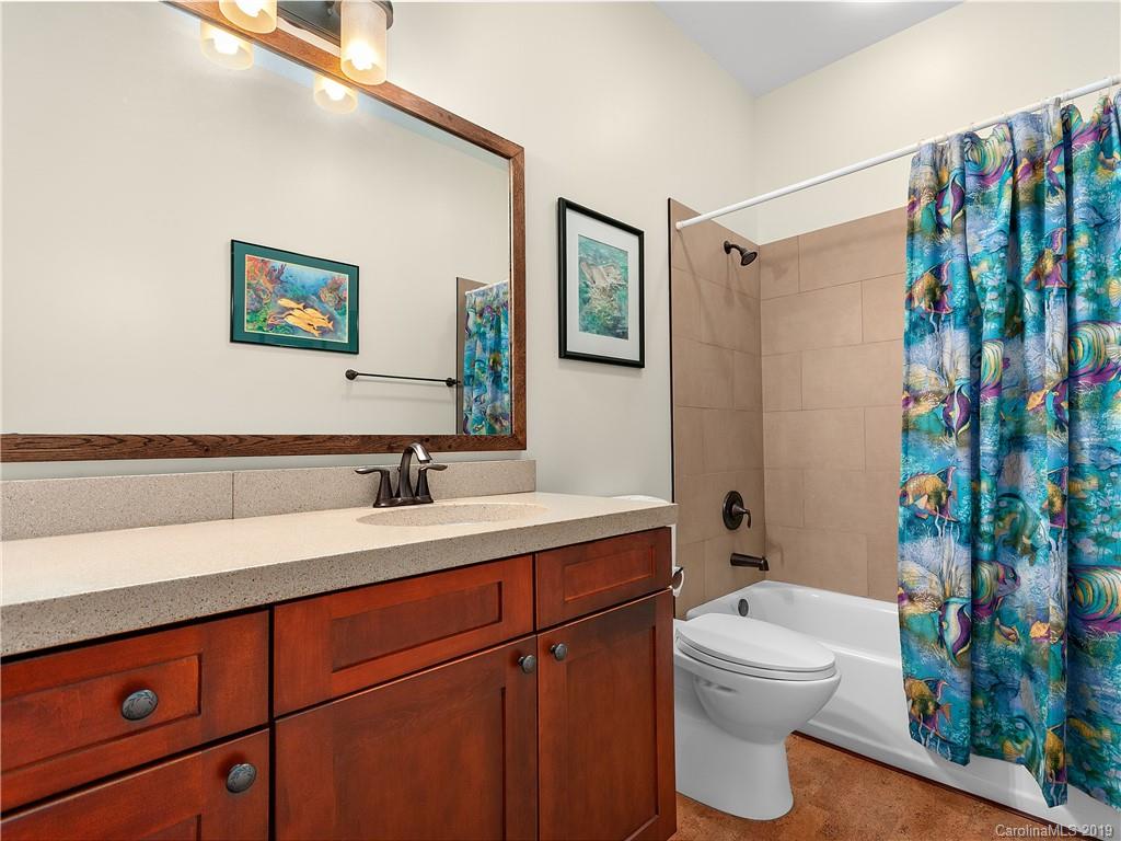 22 Hibriten Drive Asheville NC 28801