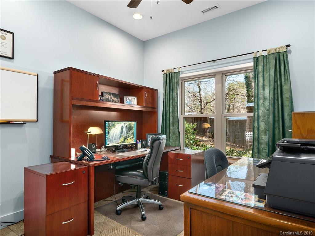 22 Hibriten Drive Asheville NC 28801