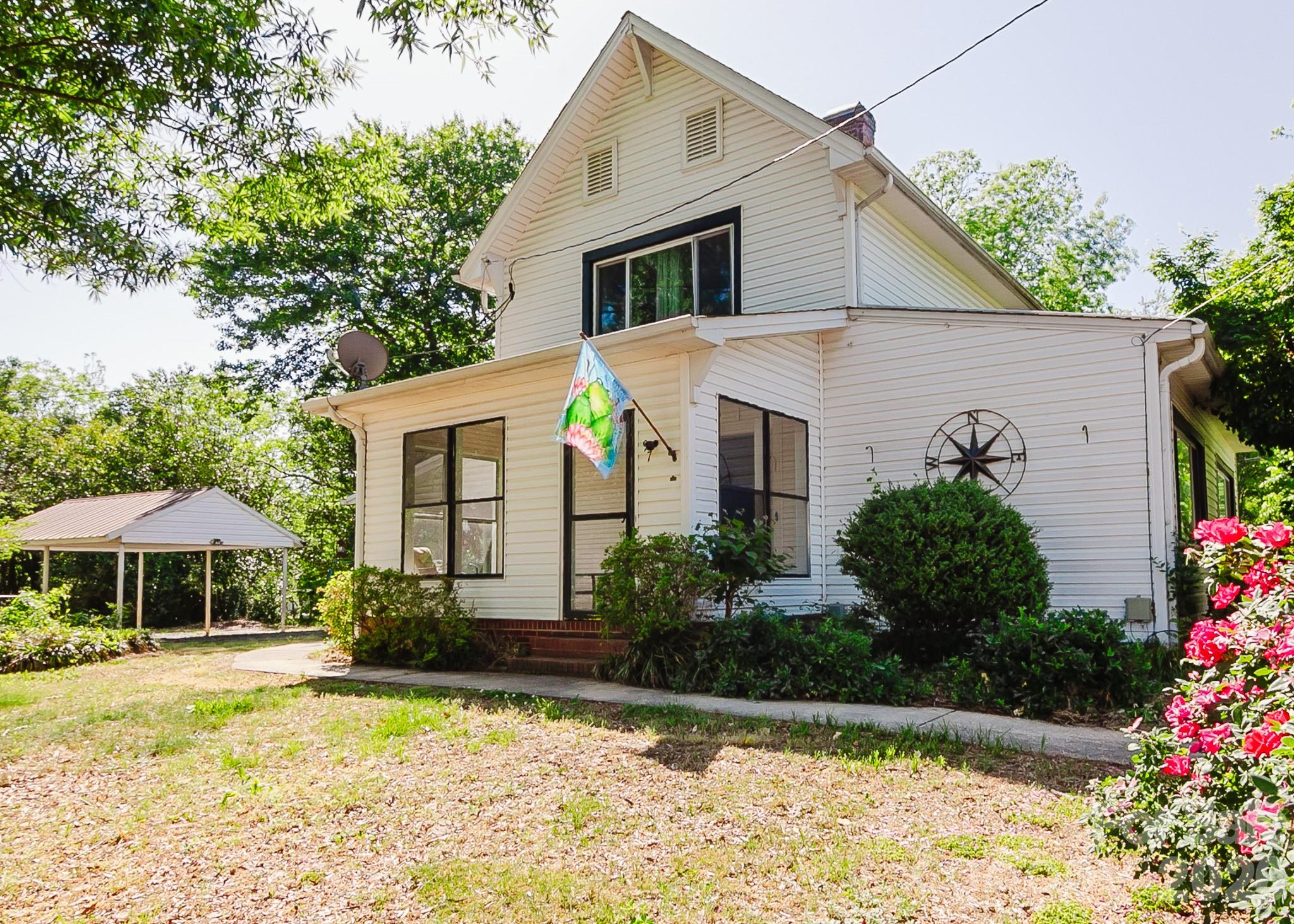 97 Nantahala Street Badin NC 28009