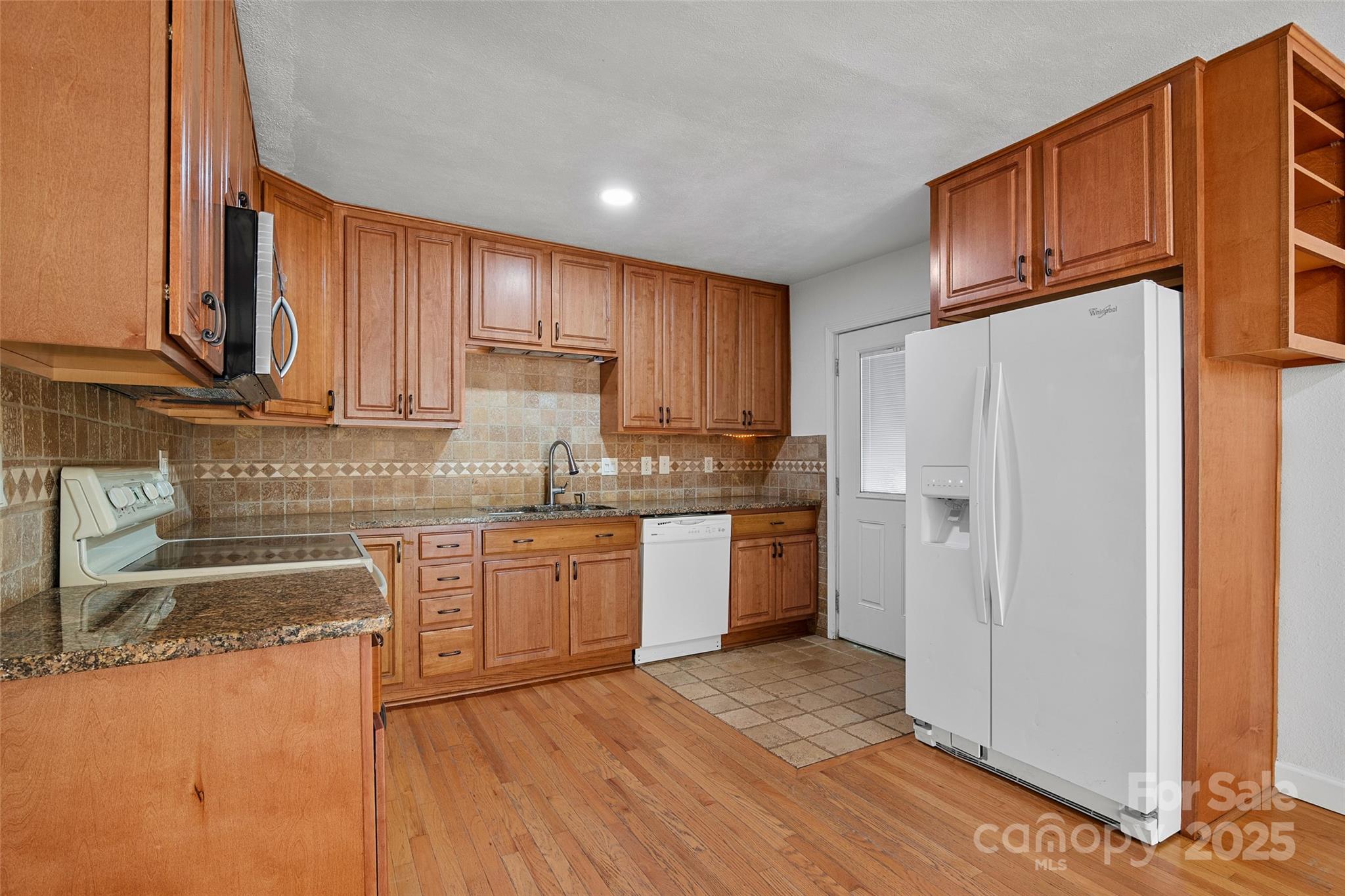 14 Luckenbach Drive Fairview NC 28730