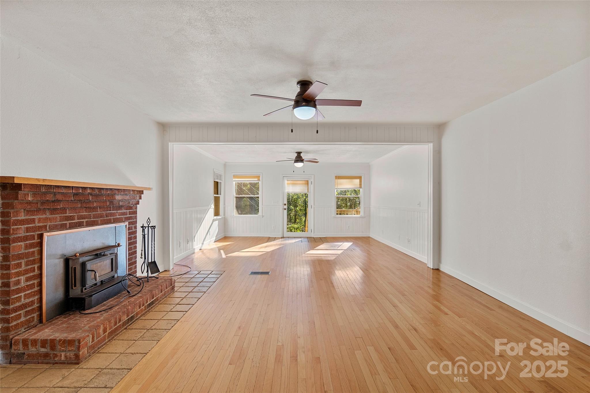 14 Luckenbach Drive Fairview NC 28730