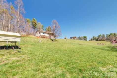 216 Pickens Road Weaverville NC 28787