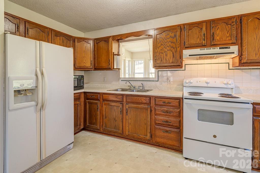 216 Pickens Road Weaverville NC 28787