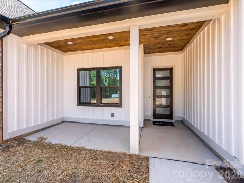 1012 Harrogate Drive Bessemer City NC 28016