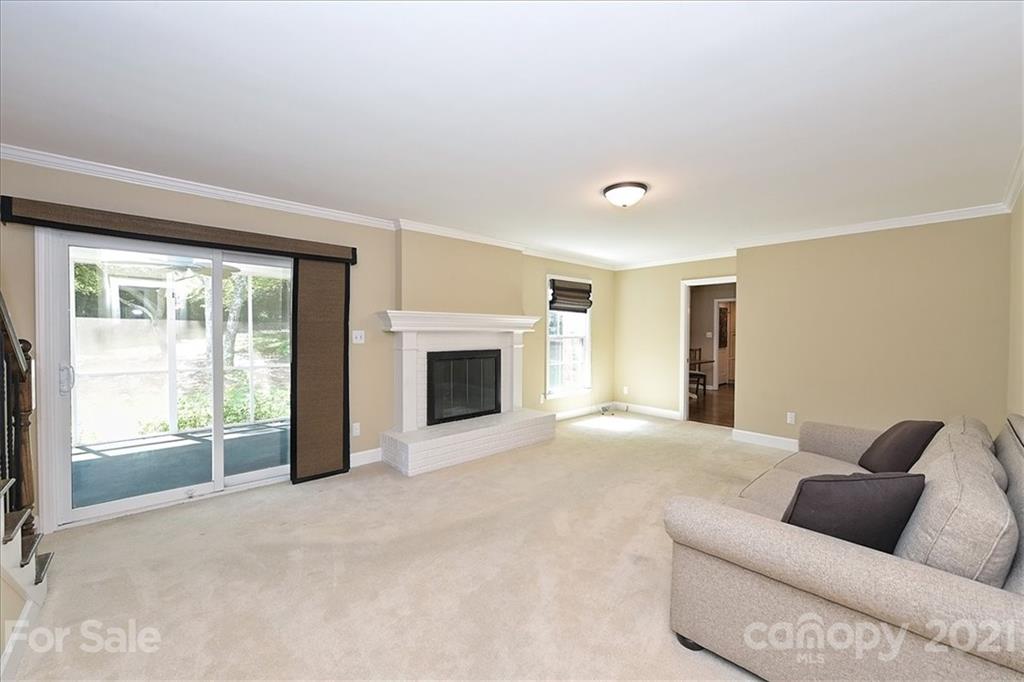 2541 Robin Hill Drive Charlotte NC 28210