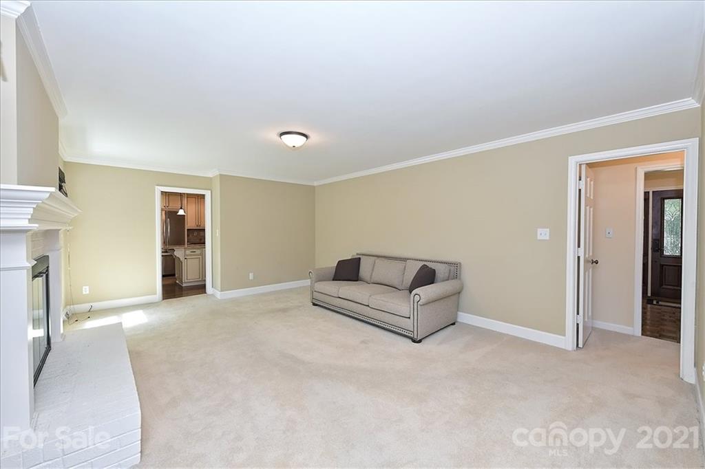 2541 Robin Hill Drive Charlotte NC 28210