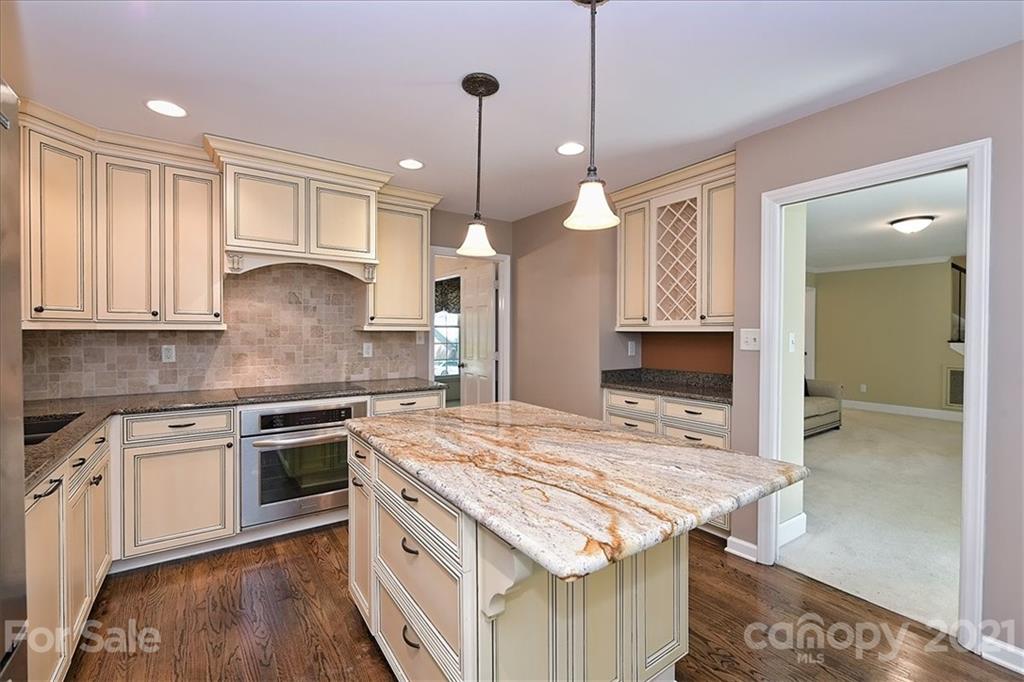 2541 Robin Hill Drive Charlotte NC 28210