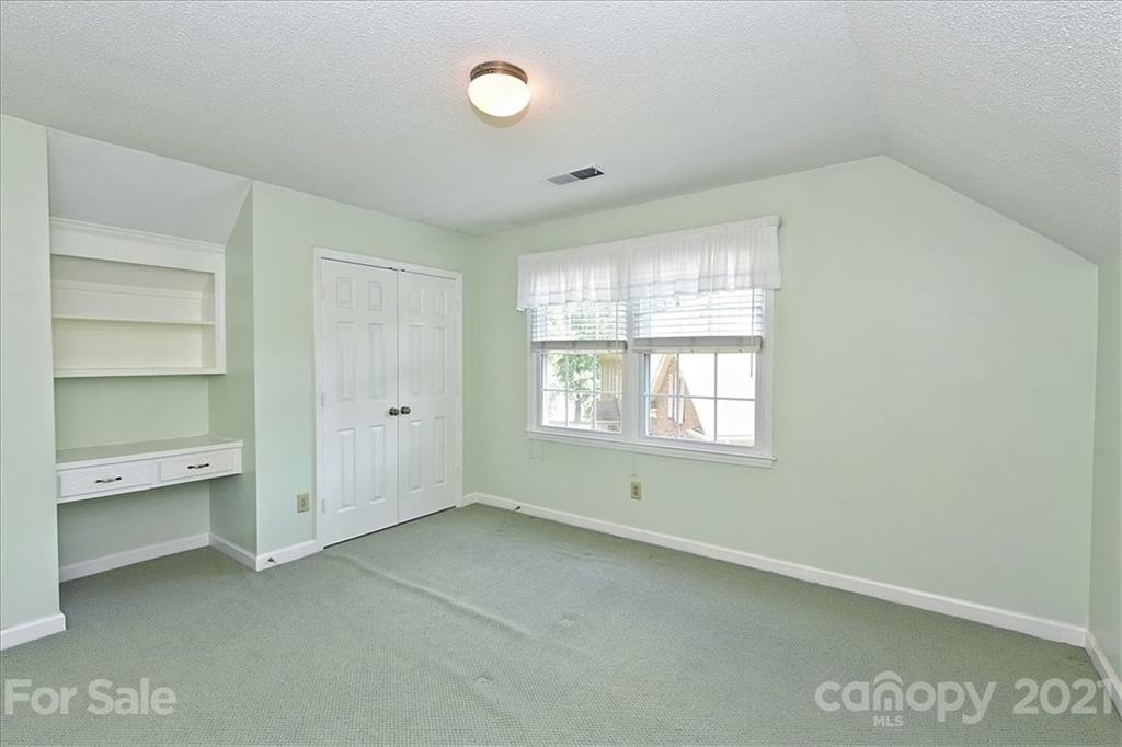 2541 Robin Hill Drive Charlotte NC 28210