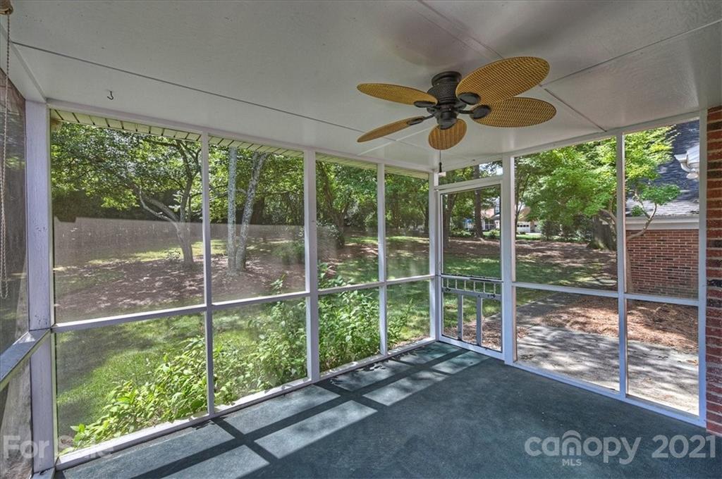 2541 Robin Hill Drive Charlotte NC 28210