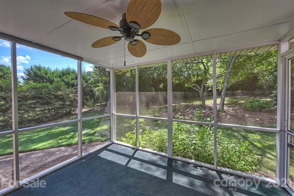 2541 Robin Hill Drive Charlotte NC 28210