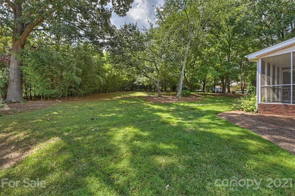 2541 Robin Hill Drive Charlotte NC 28210