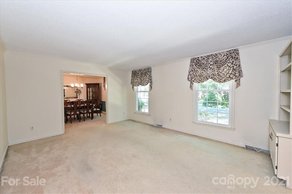 2541 Robin Hill Drive Charlotte NC 28210
