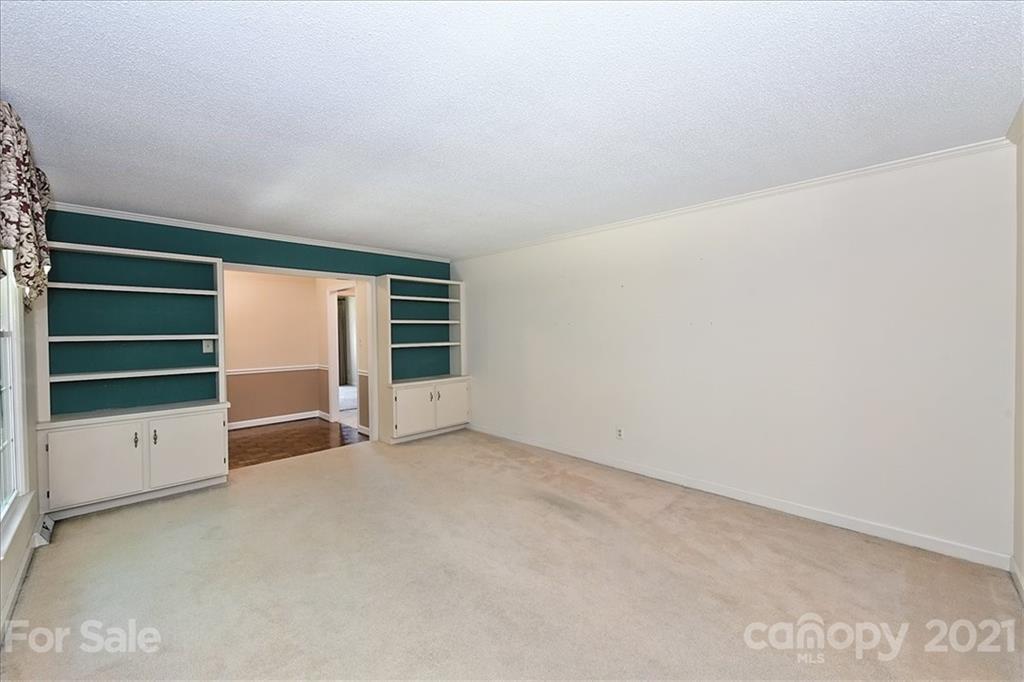 2541 Robin Hill Drive Charlotte NC 28210