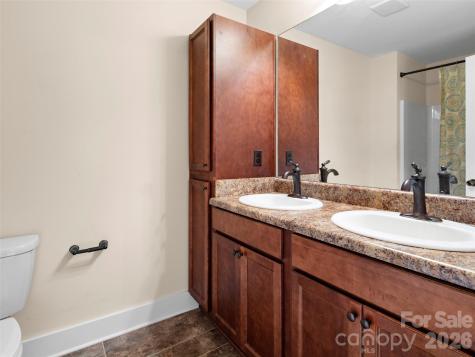 101 Monmouth Way Candler NC 28715