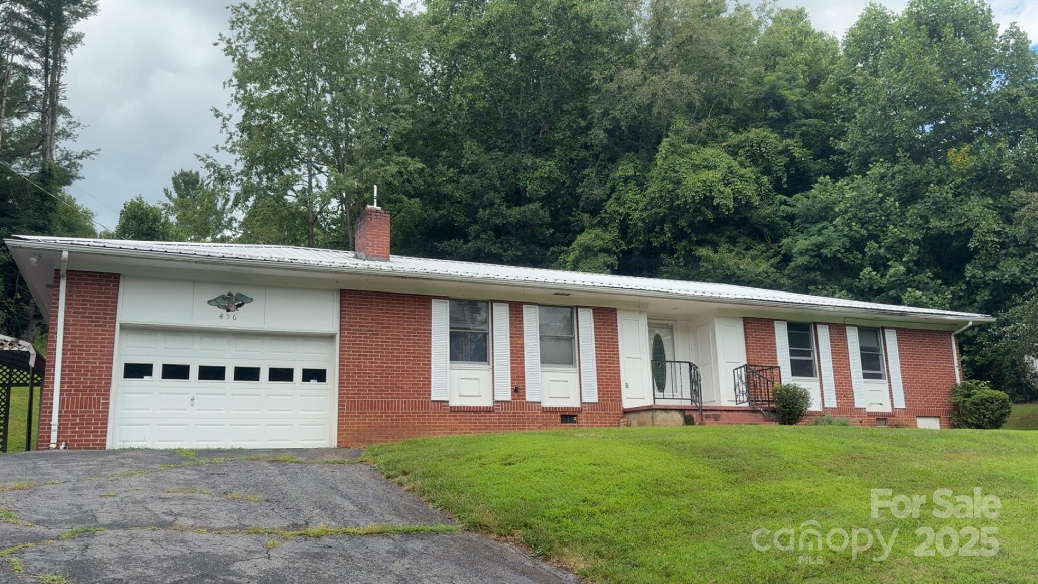 456 Duck Branch Bakersville NC 28705