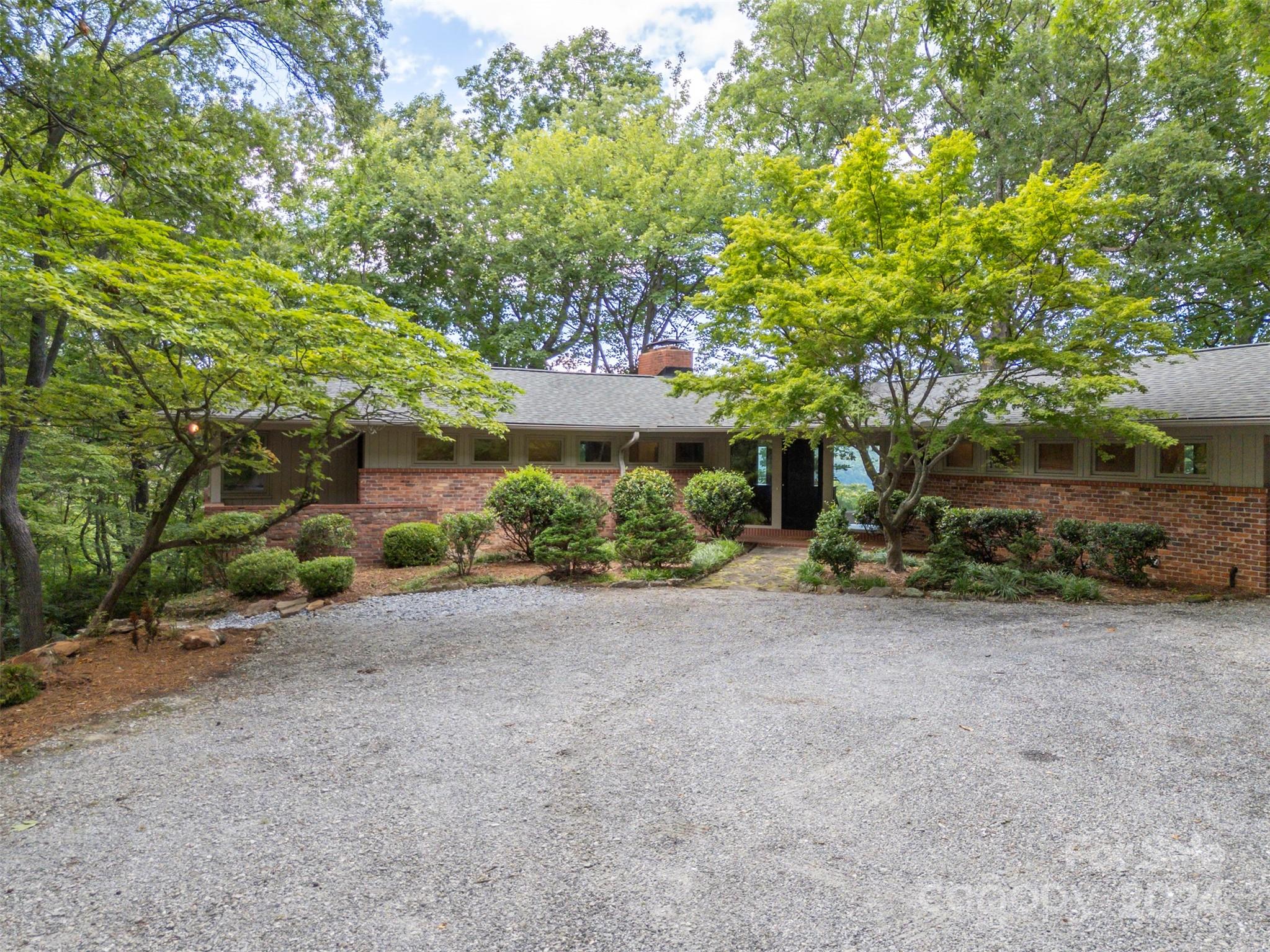 187 Dug Hill Trail Tryon NC 28782