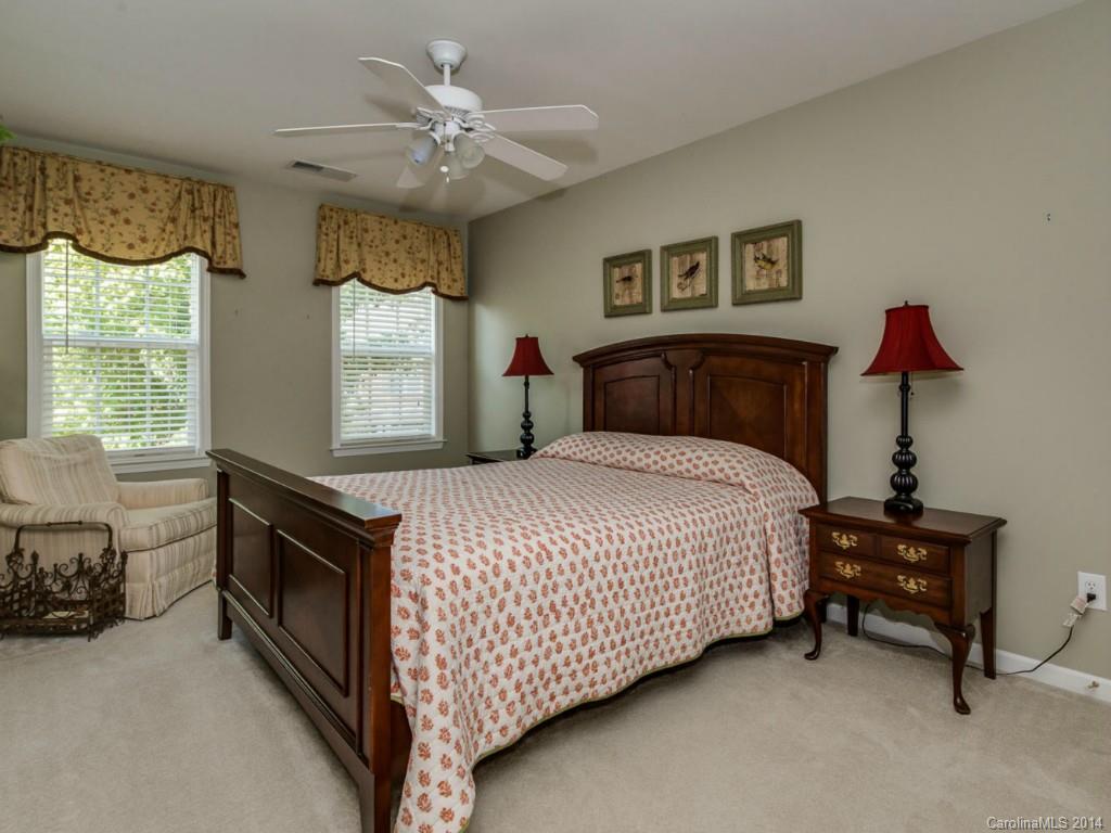 5324 Greenfield Commons Drive Charlotte NC 28226