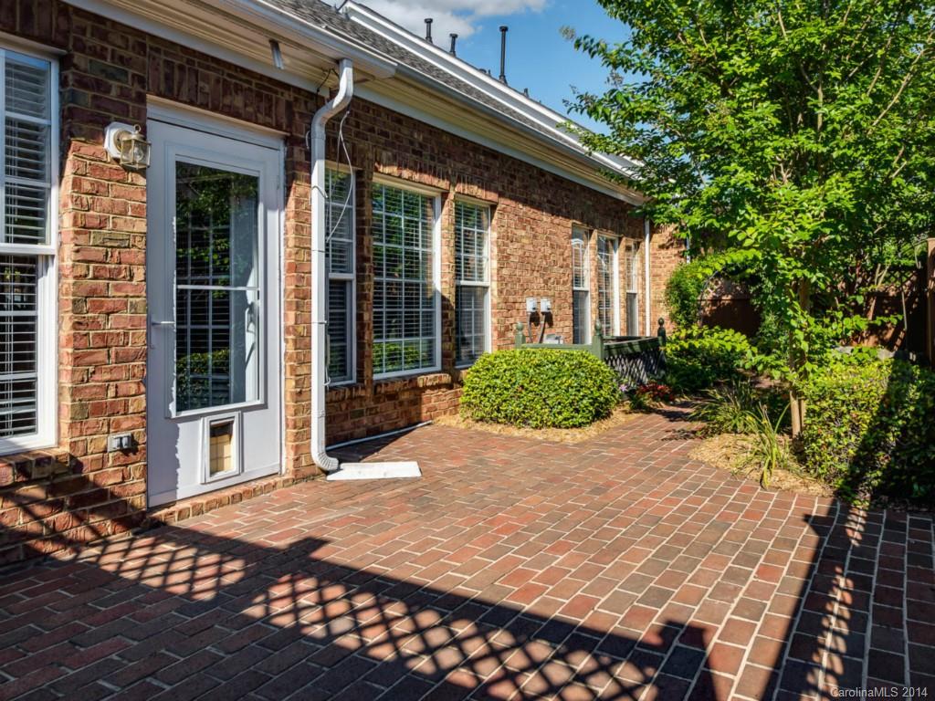 5324 Greenfield Commons Drive Charlotte NC 28226