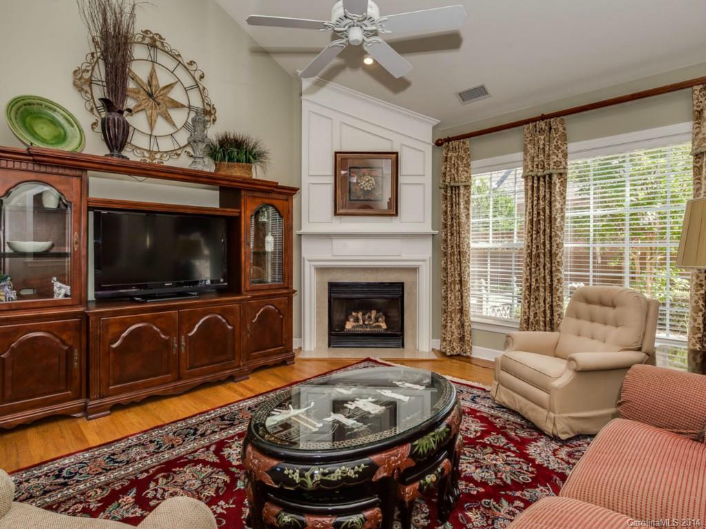 5324 Greenfield Commons Drive Charlotte NC 28226