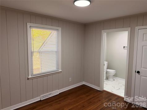 2854 Burbank Drive Charlotte NC 28216