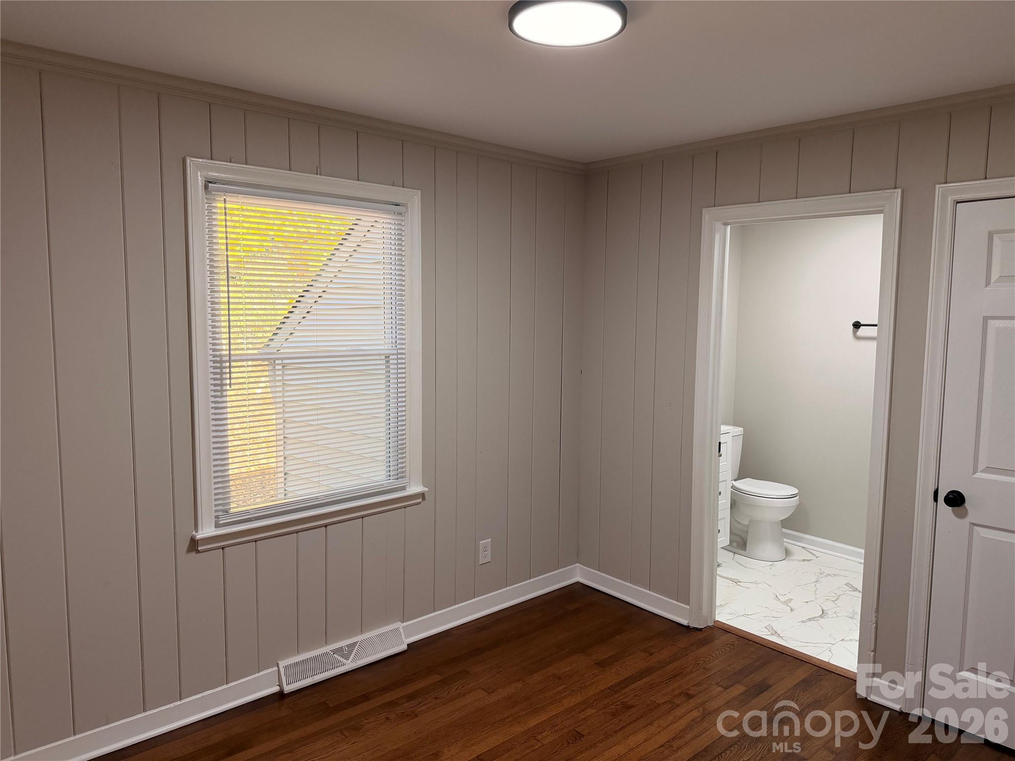 2854 Burbank Drive Charlotte NC 28216