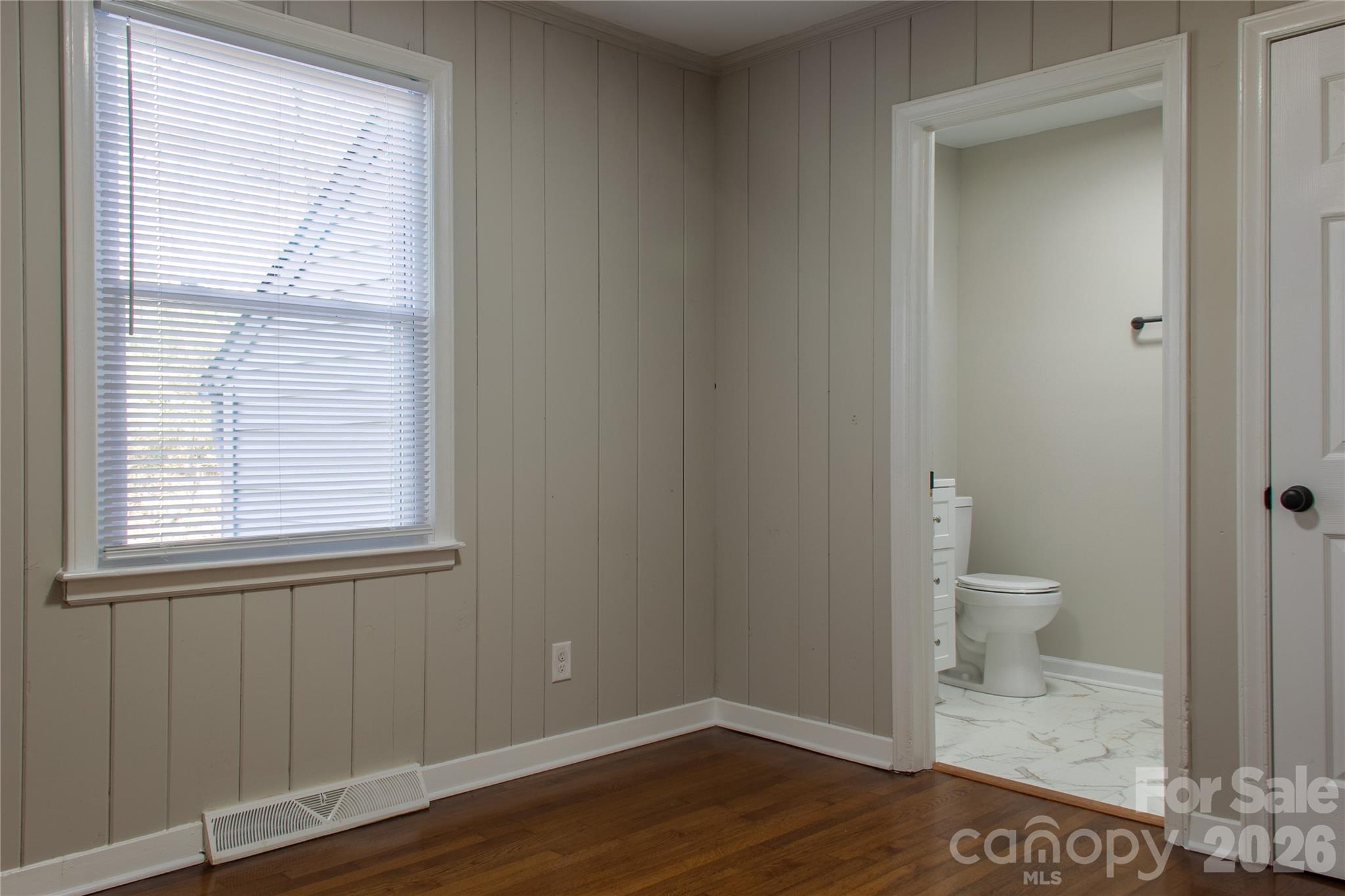 2854 Burbank Drive Charlotte NC 28216