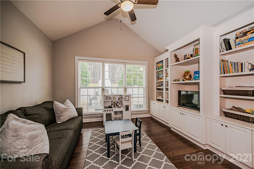 9804 Andrea Way Charlotte NC 28277