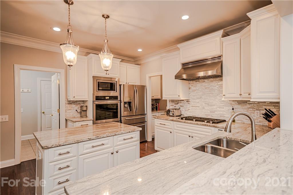 9804 Andrea Way Charlotte NC 28277