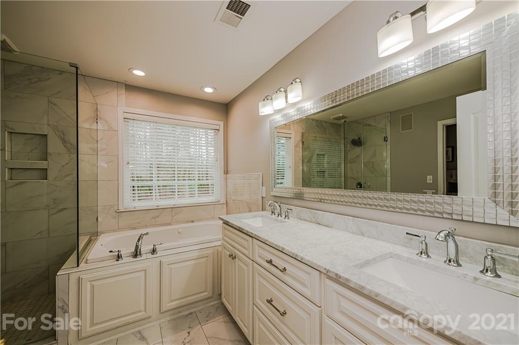 9804 Andrea Way Charlotte NC 28277