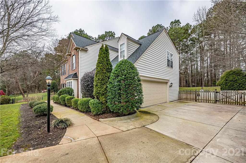 9804 Andrea Way Charlotte NC 28277