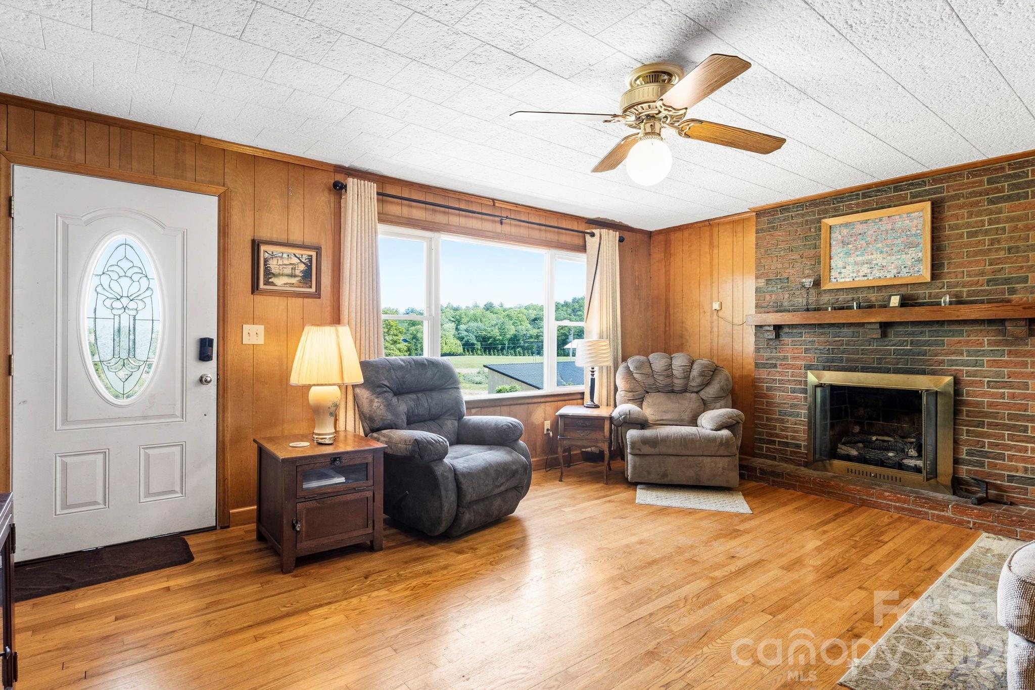 18 Hilda Lane Mills River NC 28759