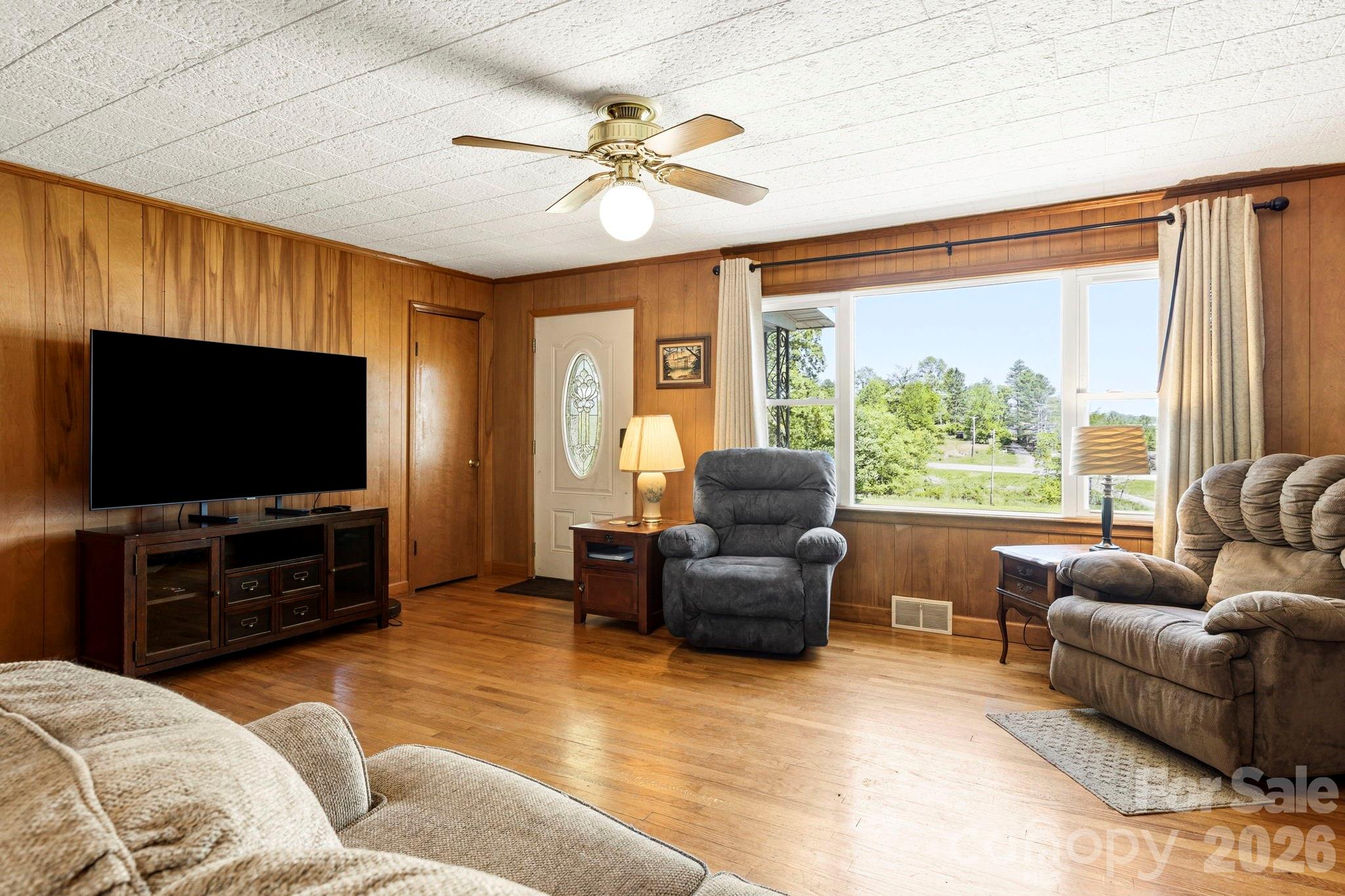 18 Hilda Lane Mills River NC 28759