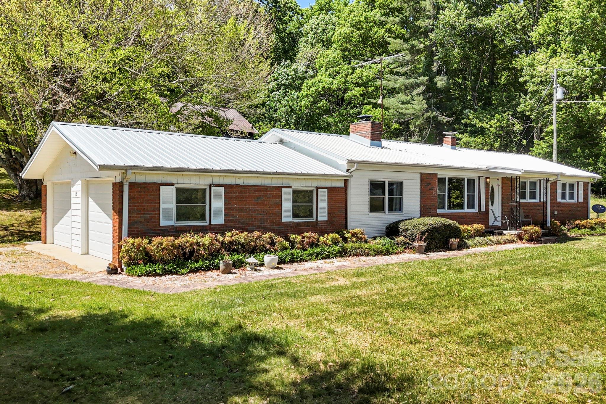 18 Hilda Lane Mills River NC 28759