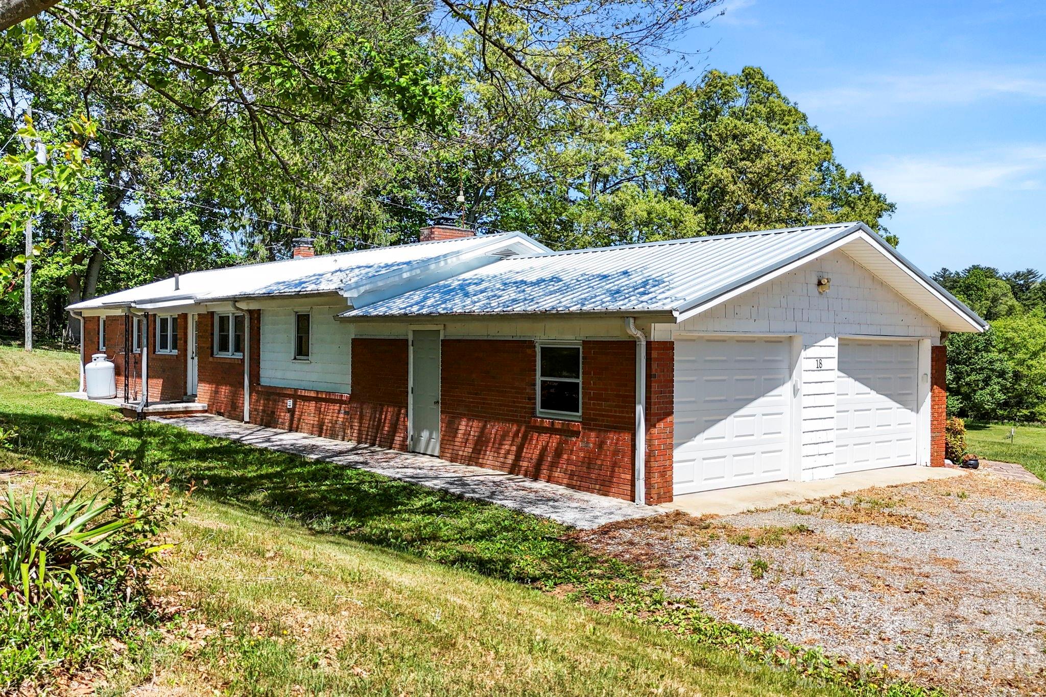 18 Hilda Lane Mills River NC 28759