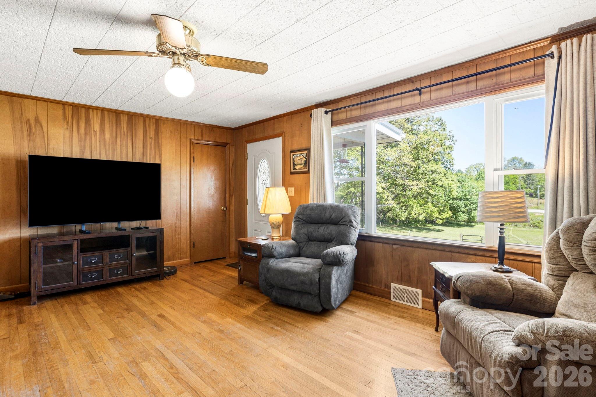 18 Hilda Lane Mills River NC 28759