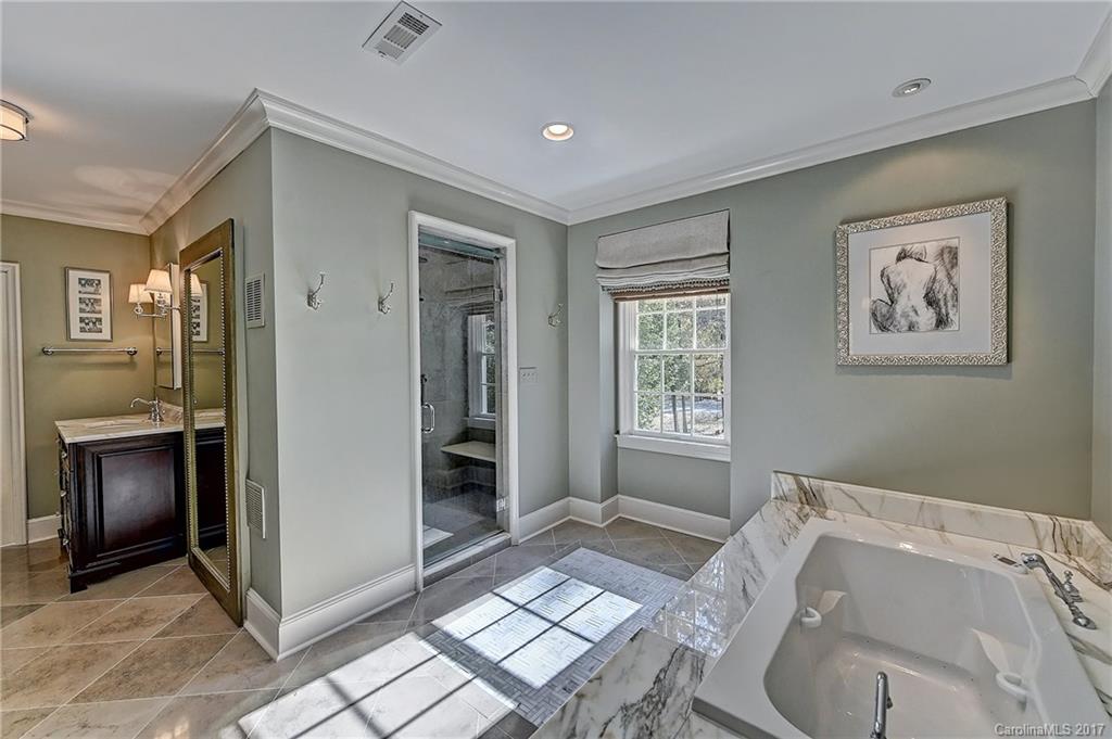 4501 Parview Drive N Charlotte NC 28226