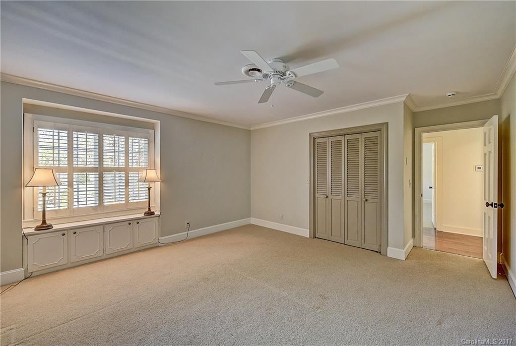 4501 Parview Drive N Charlotte NC 28226