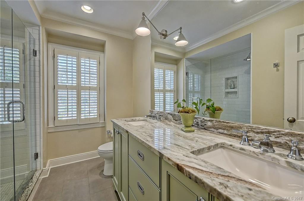 4501 Parview Drive N Charlotte NC 28226