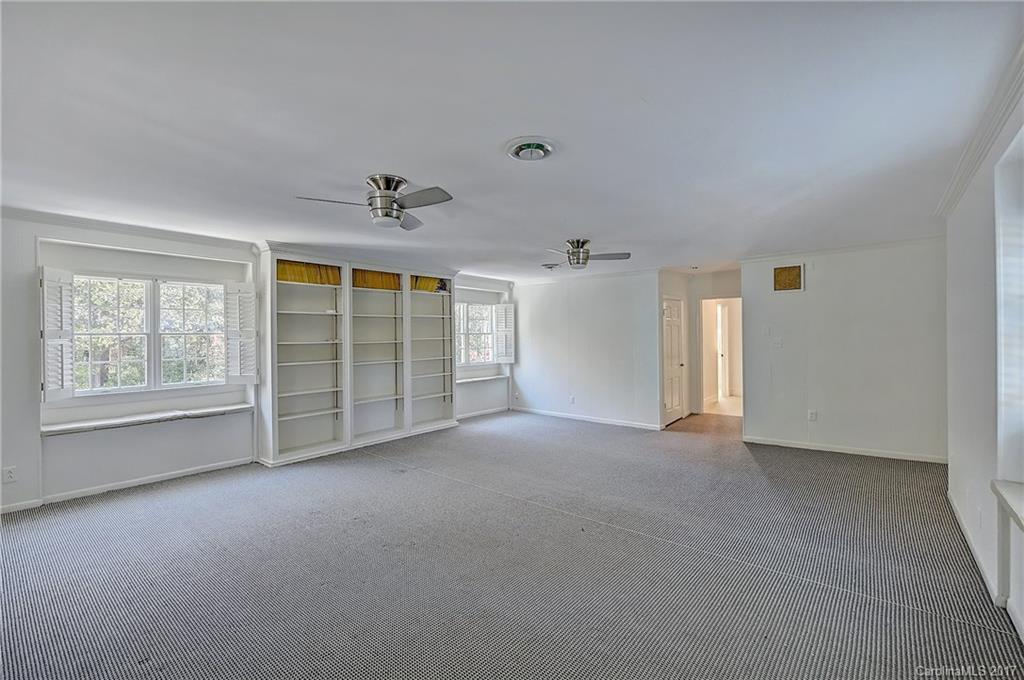 4501 Parview Drive N Charlotte NC 28226