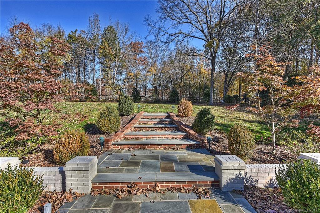 4501 Parview Drive N Charlotte NC 28226