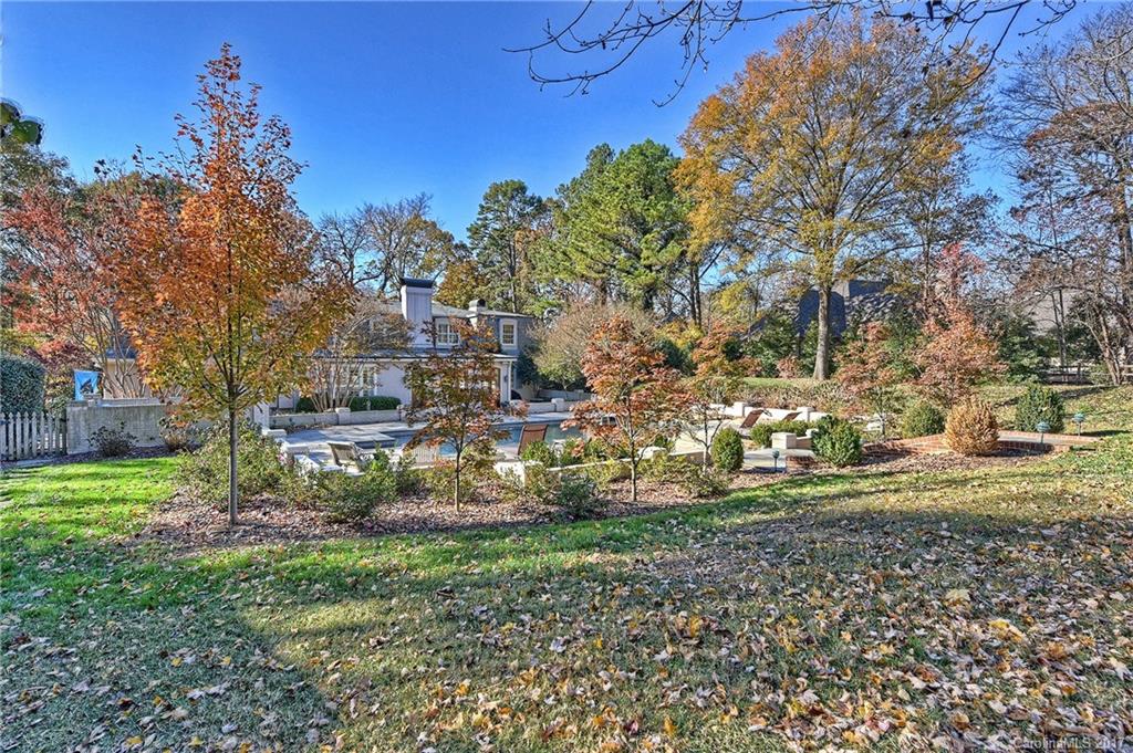 4501 Parview Drive N Charlotte NC 28226