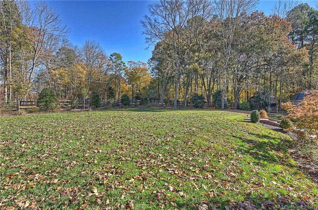 4501 Parview Drive N Charlotte NC 28226