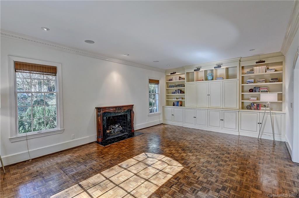 4501 Parview Drive N Charlotte NC 28226