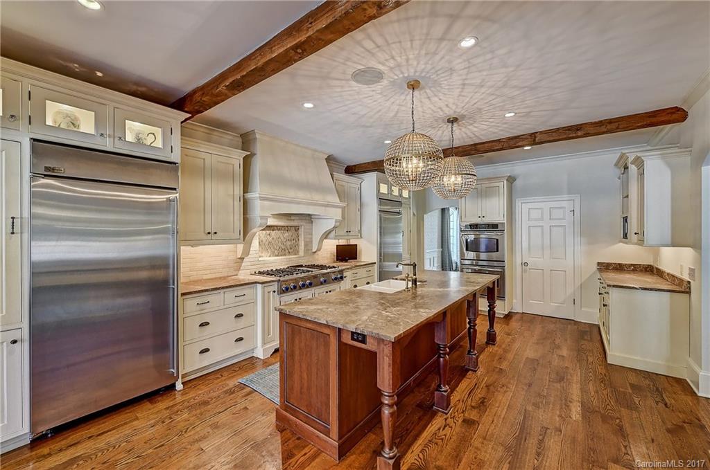 4501 Parview Drive N Charlotte NC 28226