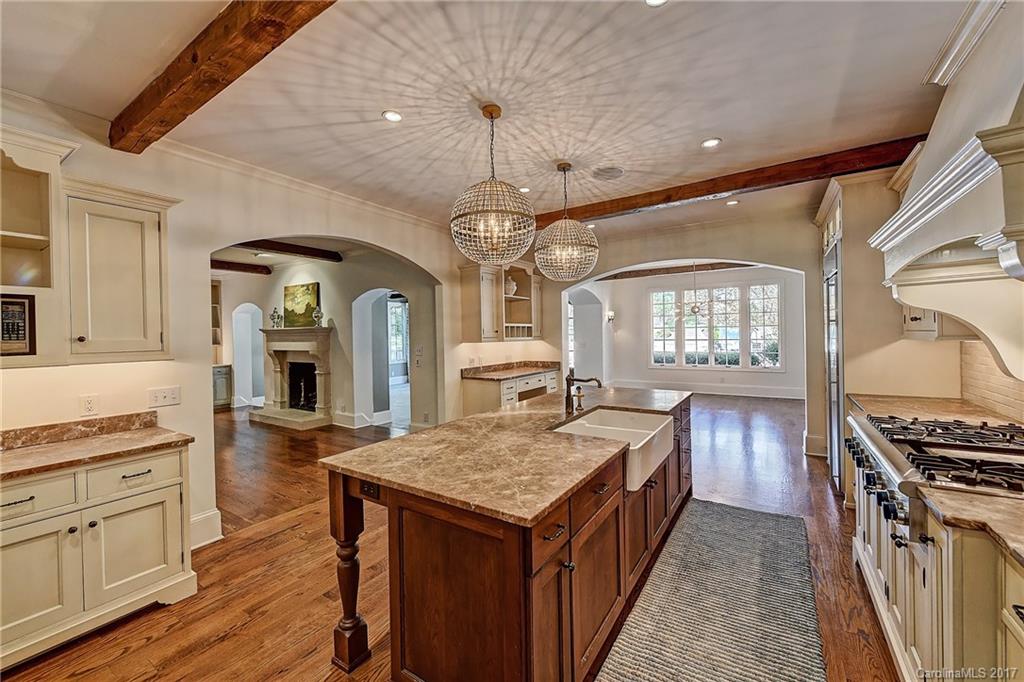 4501 Parview Drive N Charlotte NC 28226