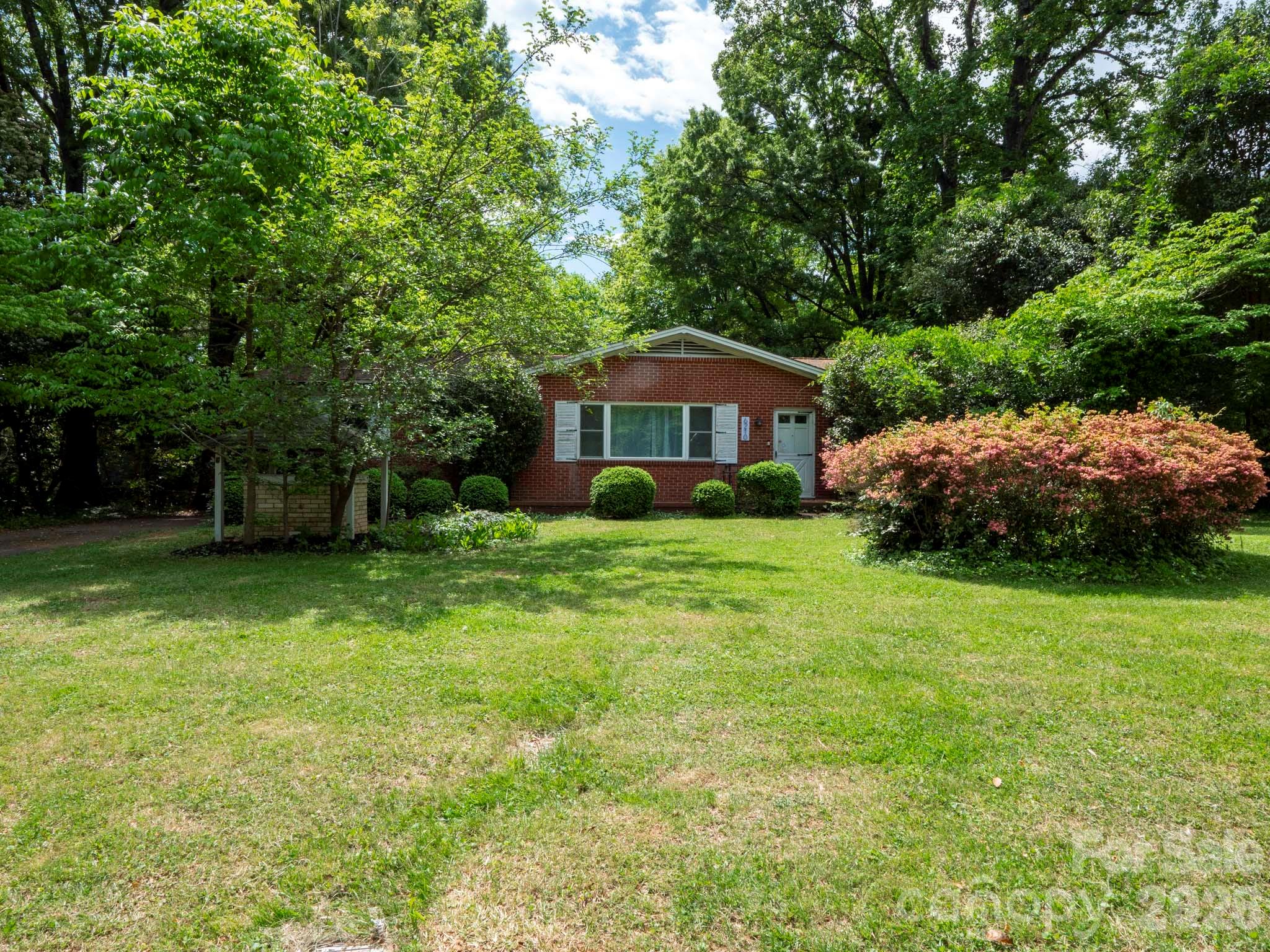 6210 Grove Park Boulevard Charlotte NC 28215